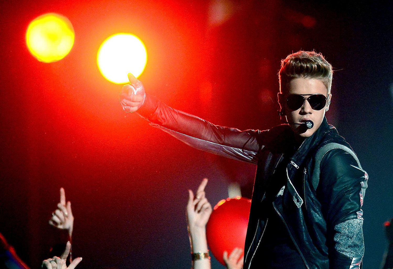 Justin Bieber: prohiben sus conciertos en China para purificar la nación 
