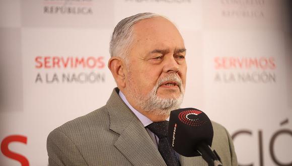 Jorge Montoya, de Renovación Popular, pide aplicar la "supremacía de la fuerza" en lugar de la proporcionalidad. (Foto: Congreso)