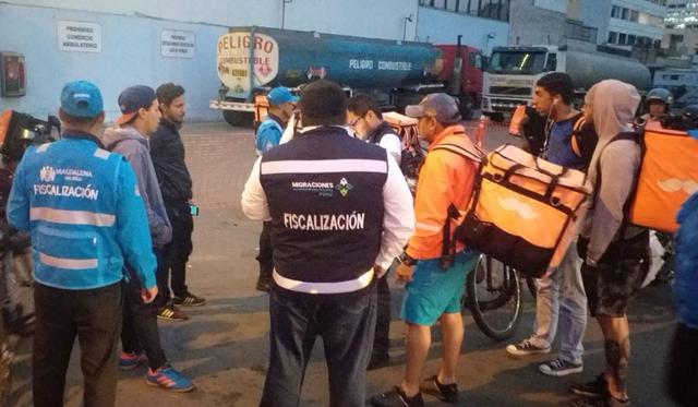 Los detenidos fueron trasladados a la sede de la División de Extranjería, ubicada en la avenida España. (Foto: Difusión)