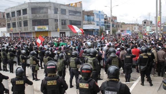 Las vías serían desbloqueadas en las próximas horas tras acuerdo entre Gobierno y manifestantes en Huancayo | Foto: Adriano Zorrilla @photo.gec