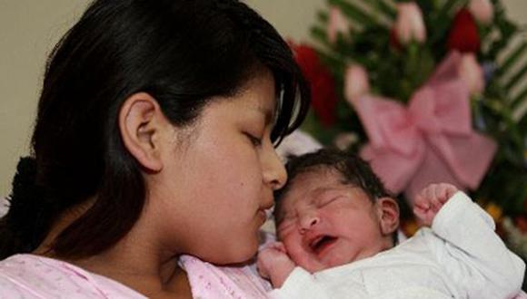Muertes neonatales se reducen en 22% por lactancia temprana