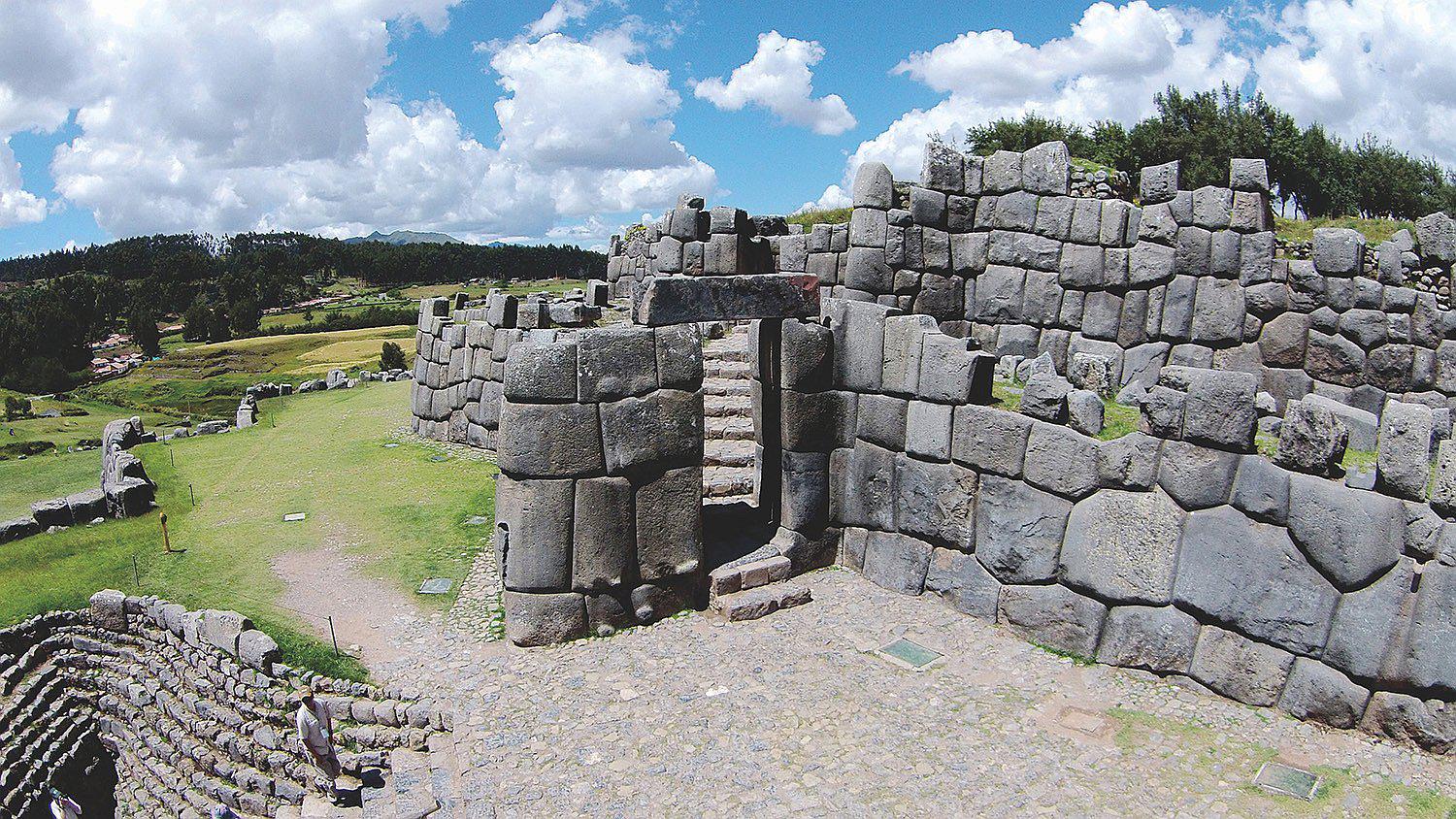 Sacsayhuamán cumple 36 años como patrimonio cultural de la Nación