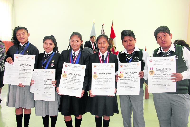 Estudiantes de Majes a México