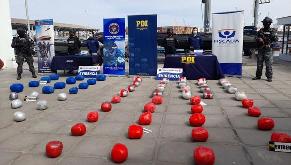 En total se incautó 108 kilos de droga en embarcación en el mar de Iquique. (Foto: PDI)