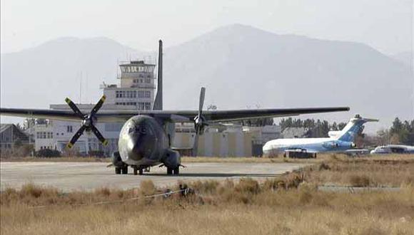 Al menos siete muertos en ataque taliban al aeropuerto de Kabul