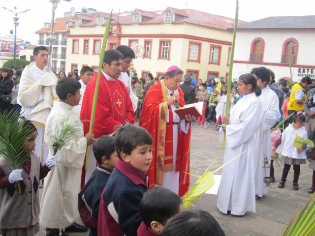 Puno: Miles dan inicio a la Semana Santa