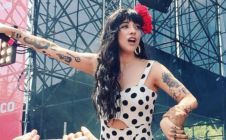 Mon Laferte en Arequipa: Descuento para la compra de entradas es hasta el 17