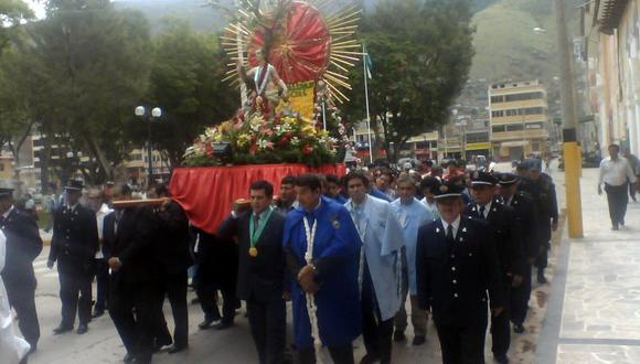 San Sebastián sale en procesión