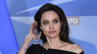 Angelina Jolie se mostró preocupada por el futuro de niños ucranianos que visitó en hospital de Roma 