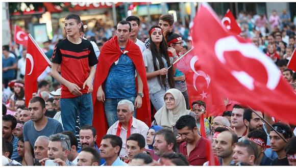 Turquía suspende la Convención de Derechos Humanos por estado de emergencia