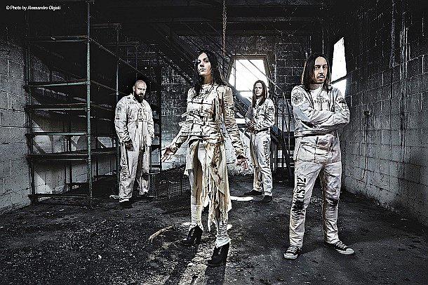 Lacuna Coil tocará en Lima junto a Sirenia el 14 de marzo