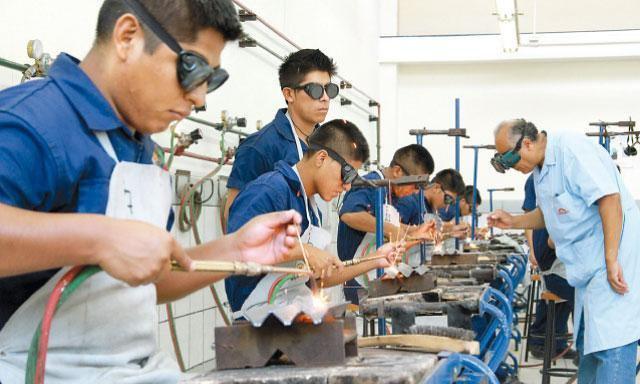 Ley Laboral Juvenil: Conoce el reglamento de la "Ley pulpín"