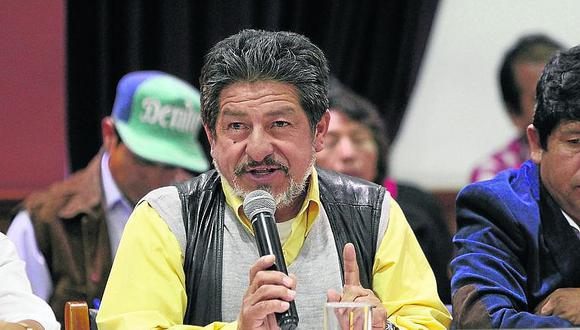 Alcalde de Condesuyos denuncia irregularidades en obra de presa Arata