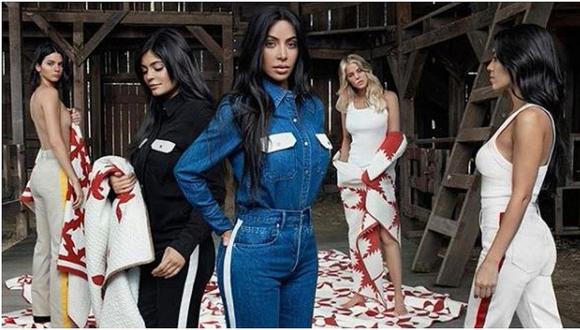 Kim Kardashian y sus hermanas posan juntas en lencería (FOTOS)