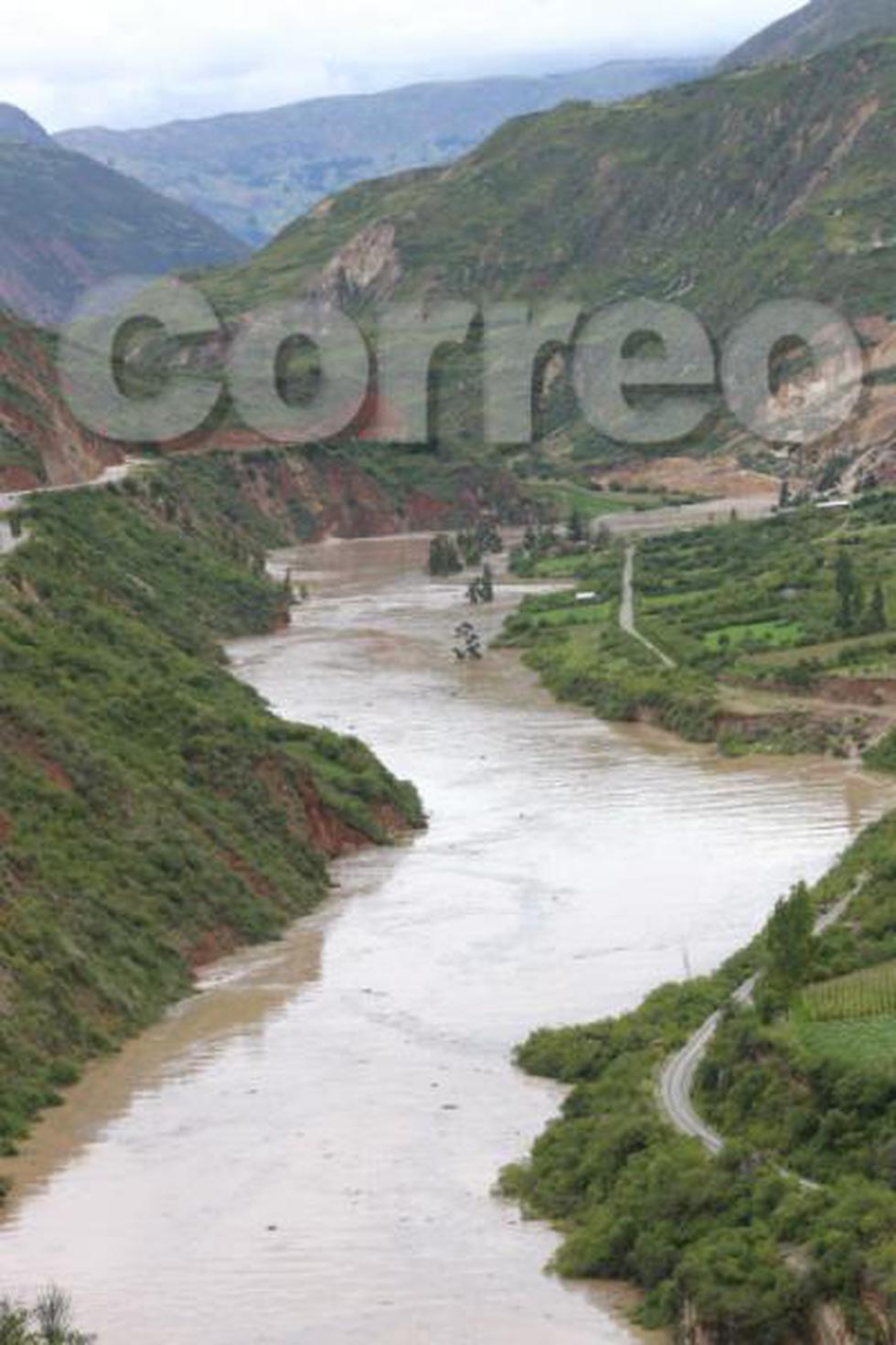 Huancavelica: Población huye por deslizamientos de cerro