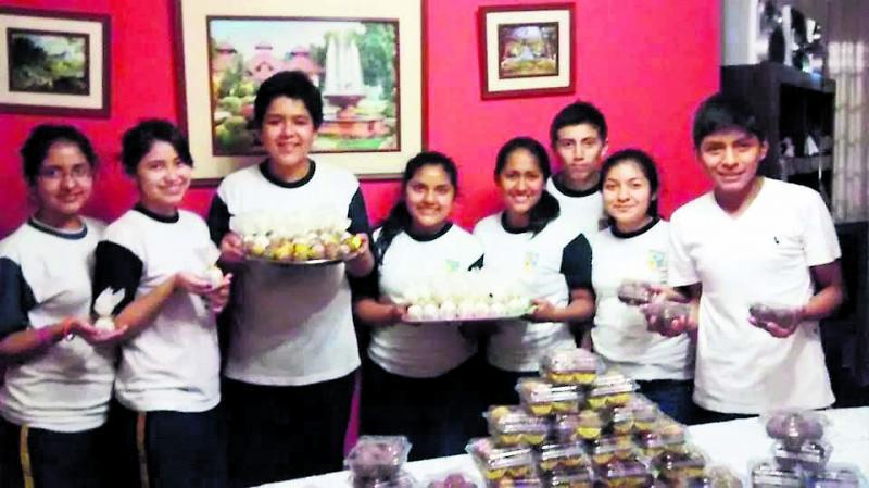 Iqueños emprendedores en Expoventa de la USIL