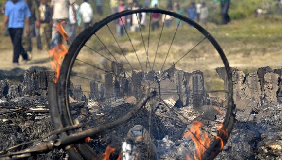 India: Al menos 68 muertos en ataques rebeldes y por disparos de la Policía