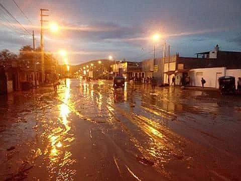 ​Casma soporta fuerte huaico que rajó puente del río Sechin