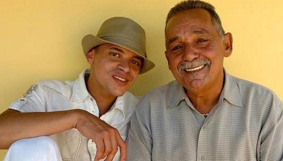 Fallece el padre de Vico C días después de que el cantante saliera del coma inducido