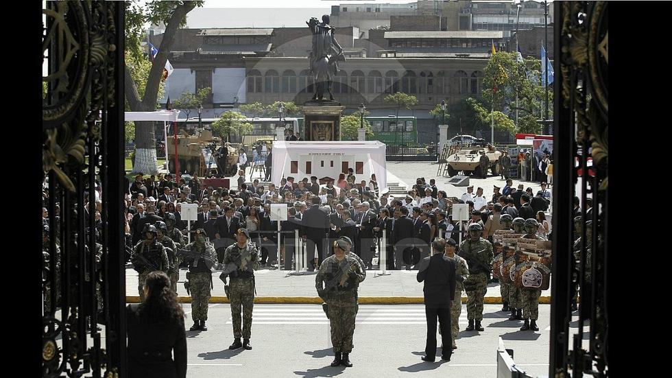 Congreso rindió homenaje a militares caídos en operativo Chavín de Huántar (Galería)
