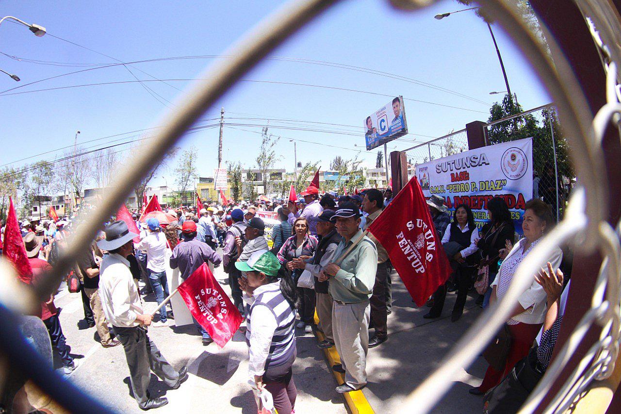 Sutunsa aún no levanta paralización indefinida