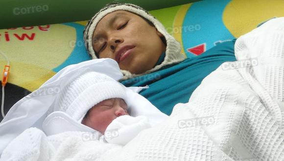 La Oroya: Bebé de 2.900 gramos nace en Carretera Central 