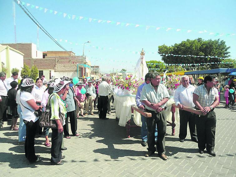 Procesión en honor a la Virgen de Fátima de Vista Alegre