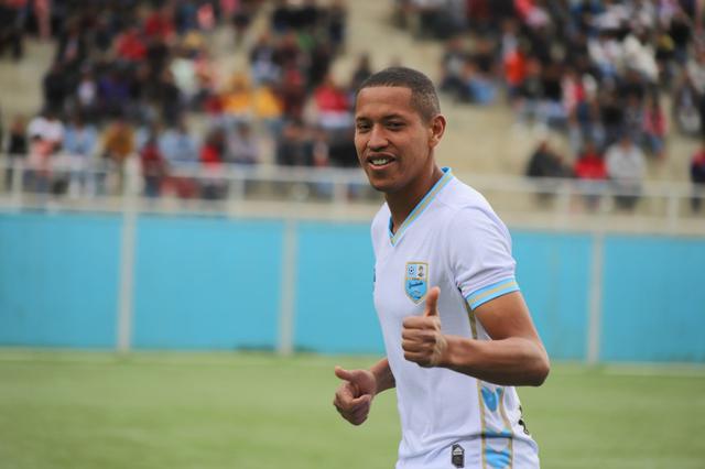 Deportivo Llacuabamba presentó a sus fichajes.