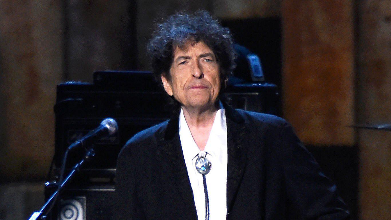 Acusan a Bob Dylan de plagio en su discurso de aceptación del Premio Nobel