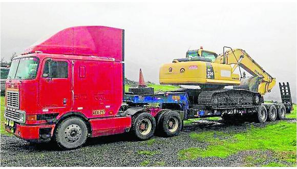 ​Ministerio de Vivienda entrega maquinarias a Junín para emergencias