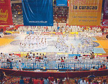 Madrugadora fiesta de la marinera al cierre del Concurso Nacional en Trujillo