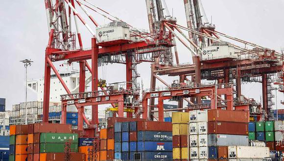 "En los últimos 12 meses, el comercio con los países miembros de APEC explicó el 66% del comercio de bienes total entre el Perú y el mundo", dijo el titular del Mincetur. (Foto: GEC)