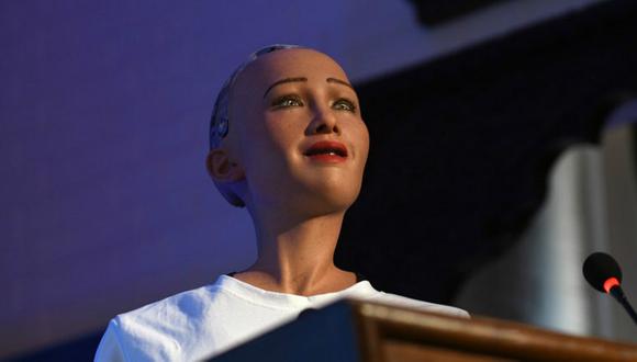 Robot Sophia: "Creo que el espíritu humano es increíble, yo soy producto de la imaginación"