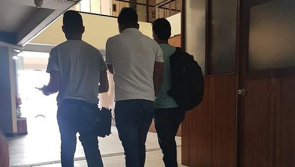 Detienen a “peperas” que robaron pertenencias a 3 amigos en hotel del Cercado