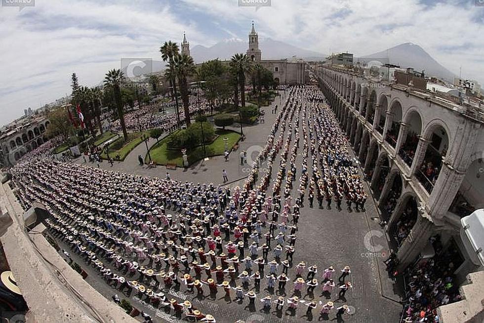 Arequipa logra el Record Guinness con la danza La Benita (FOTOS y VIDEO)