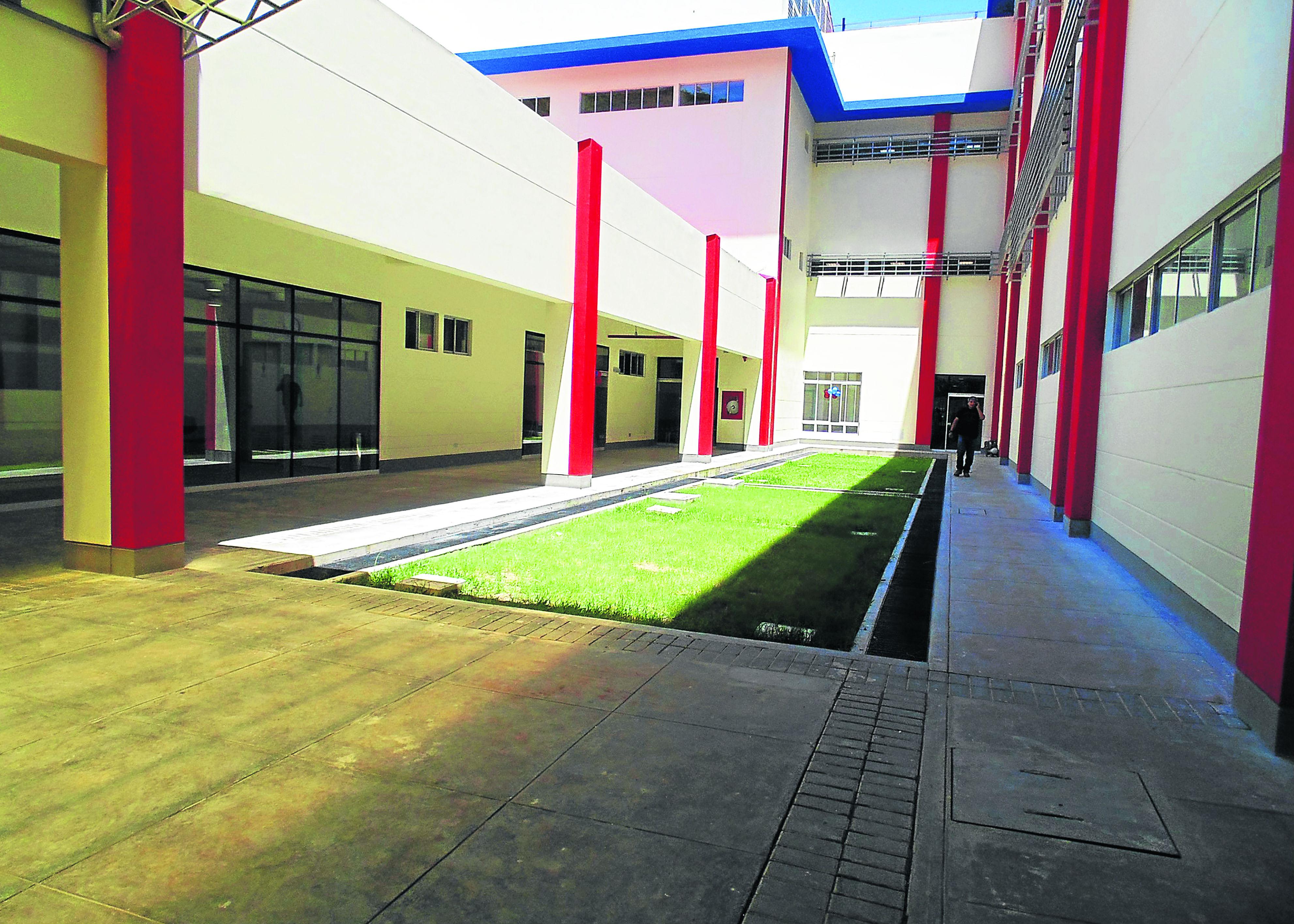 Hospital Tropical en la Selva Central vuelve a funcionar