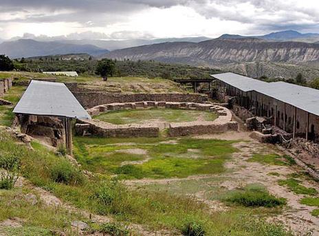 Ayacucho: Continúa rehabilitación de Complejo Arqueológico Wari