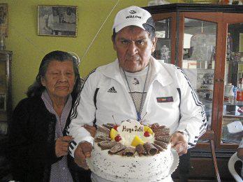 El Cholo festejó con mamá Nora