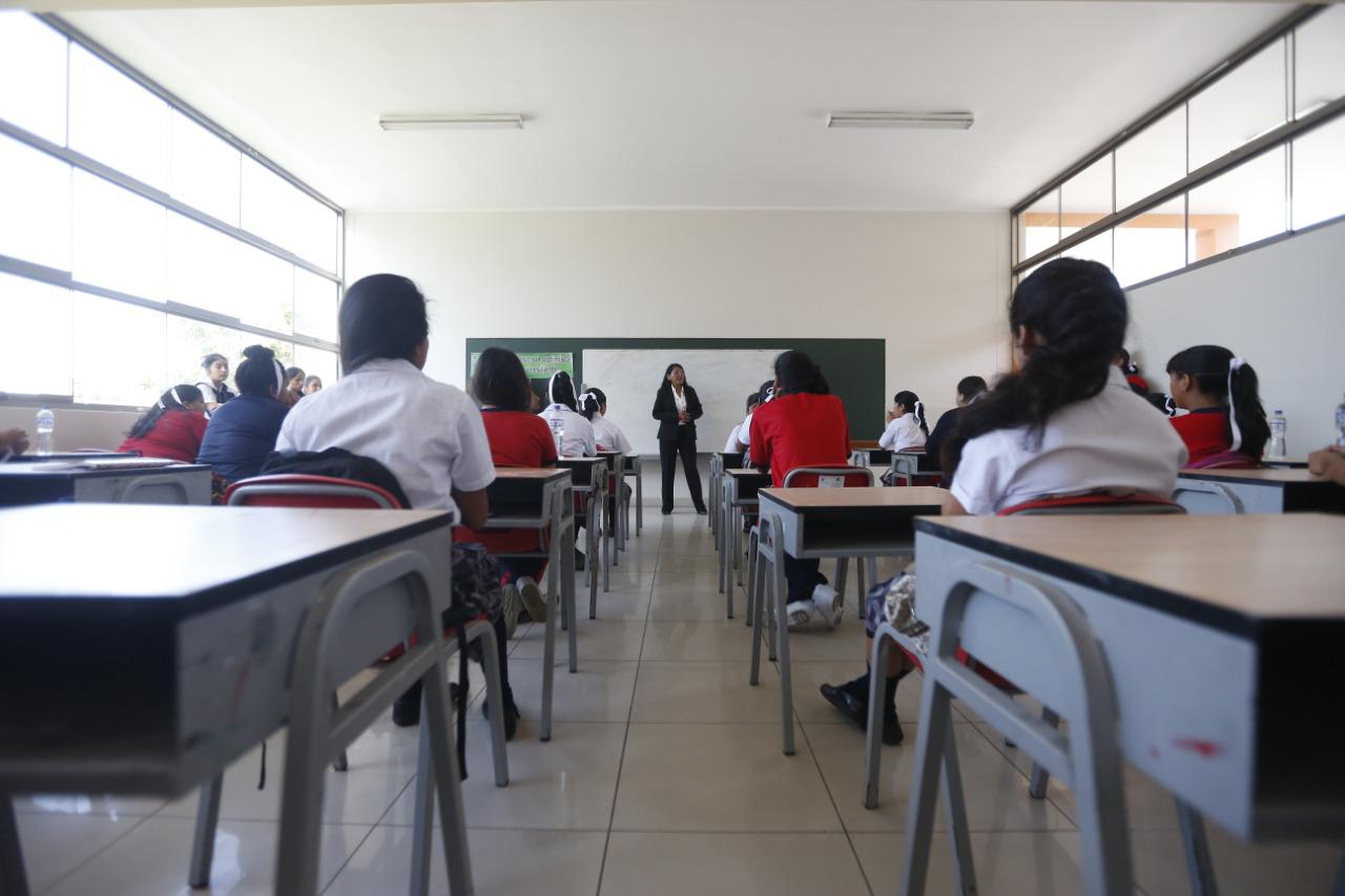 Los colegios no tiene por qué cobrar lo mismo, advirtió el ministro de Educación. (Foto: GEC).
