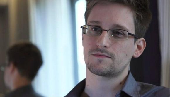 Edward Snowden quiere pedir asilo a Brasil