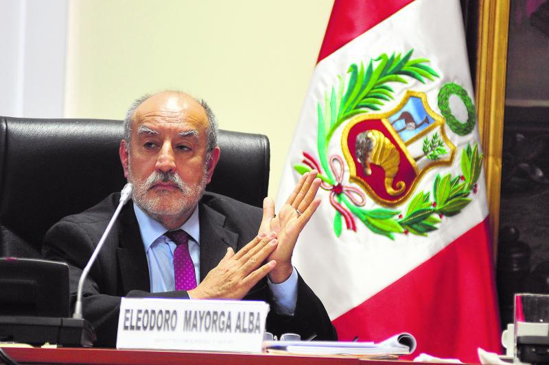 Ministro Mayorga no renunciará y Ejecutivo esperará resultado de voto de confianza