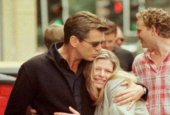 Murió hija de Pierce Brosnan