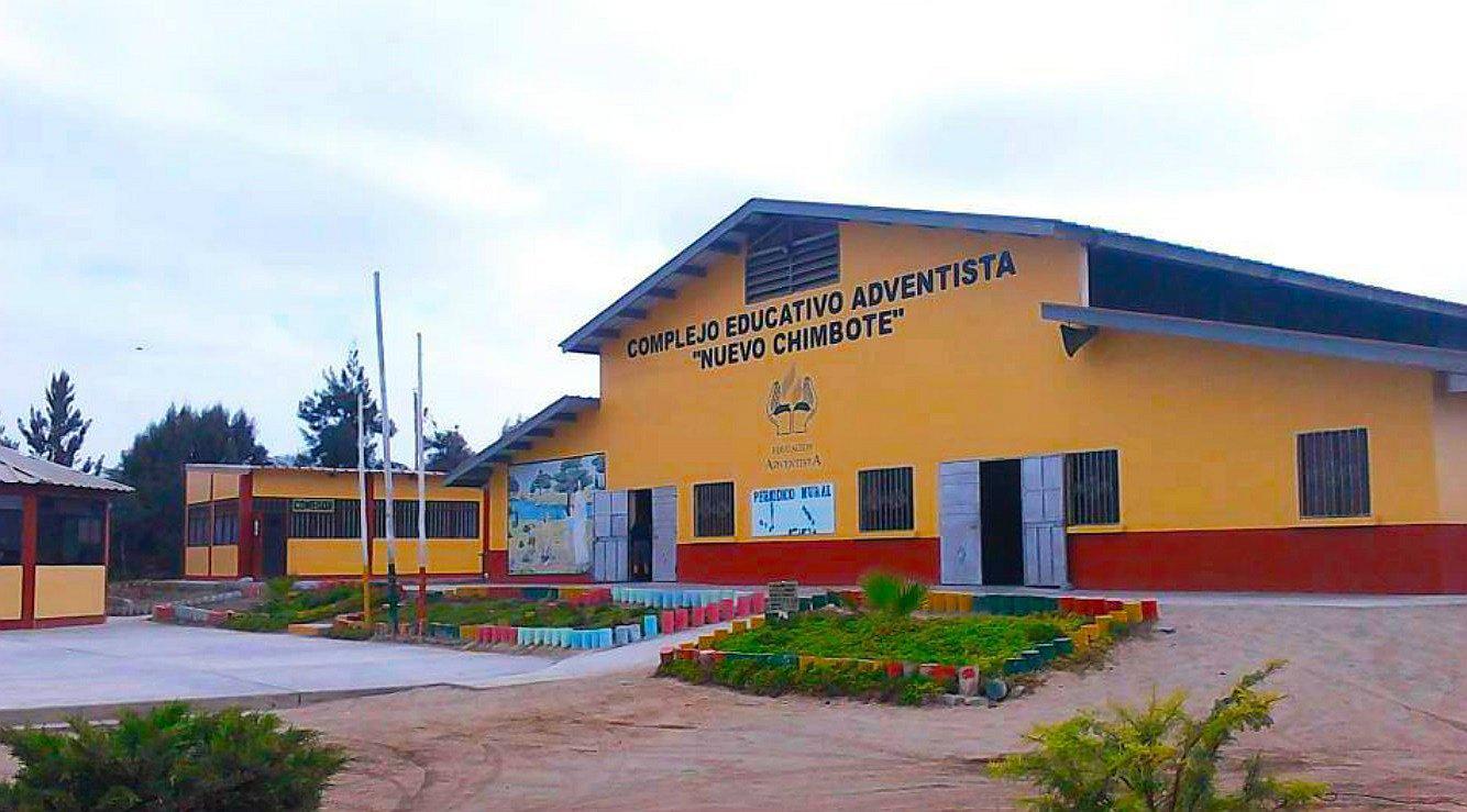 Nuevo Chimbote: Asaltan colegio y se llevan S/ 28 mil 