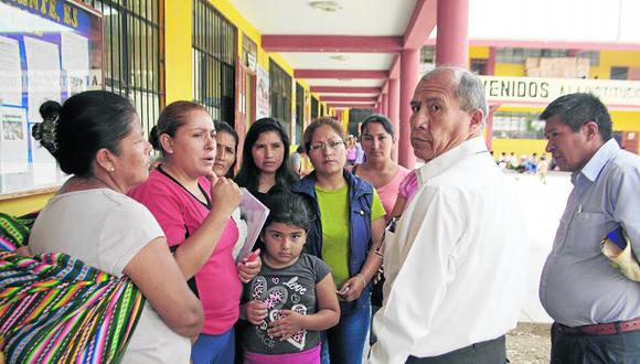 Pleito por rechazo a profesora en colegio de Huáyopampa
