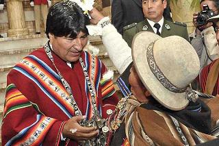 Evo Morales: Mi fortuna creció gracias a los ponchos