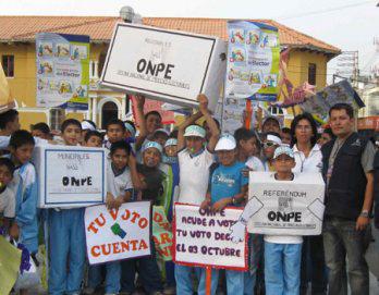 ODPE organiza  colorido pasacalle