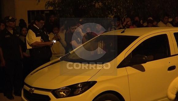 Barranca: acribillan a dos personas en el interior de un auto