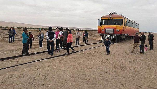Arica: Multarán con 50 mil pesos a aquellos que estacionen sus vehículos en rieles del Ferrocarril Tacna y Arica