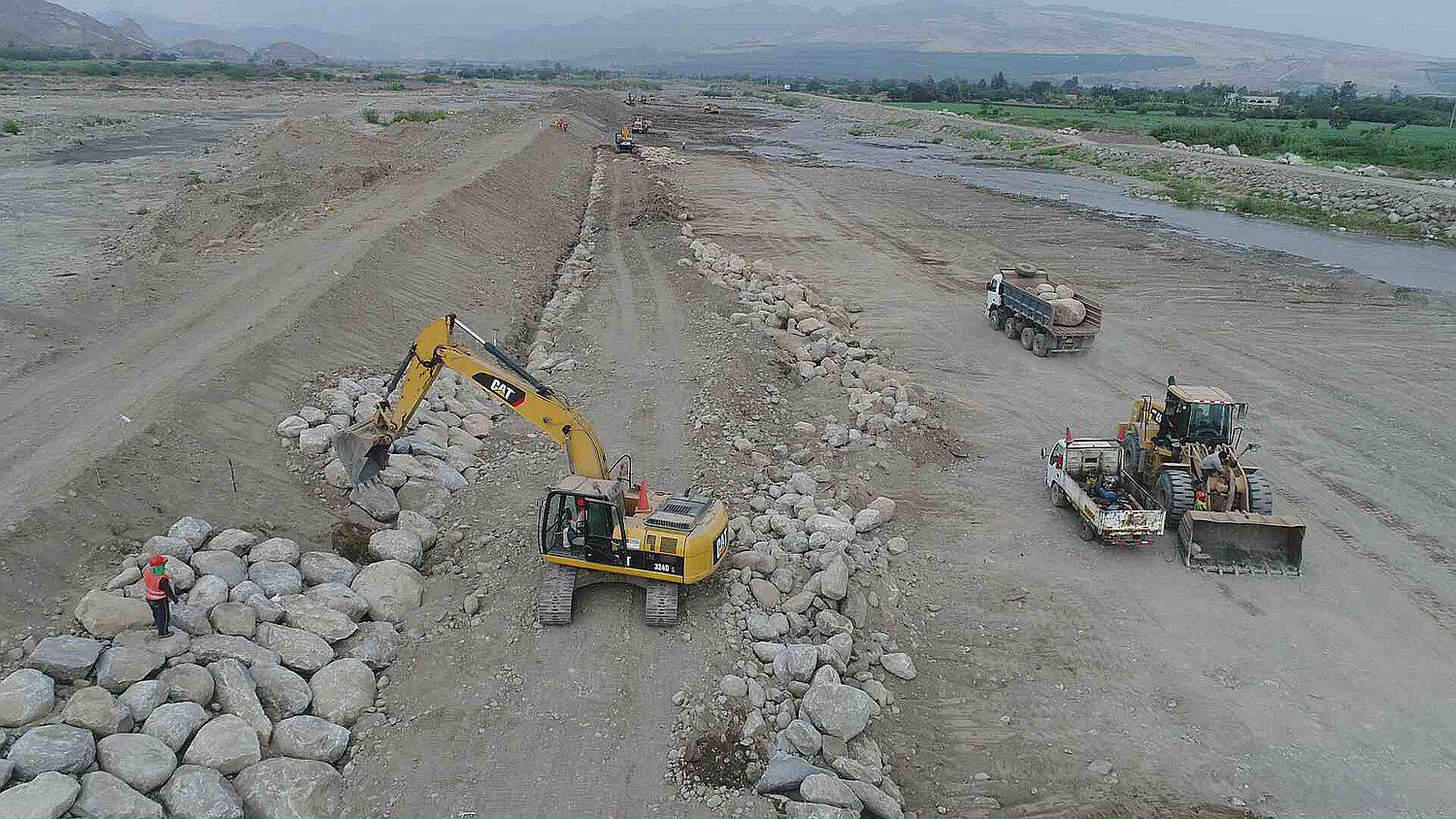 Trabajos de descolmatación del río Virú presentan un 60% de avance (VIDEO) 