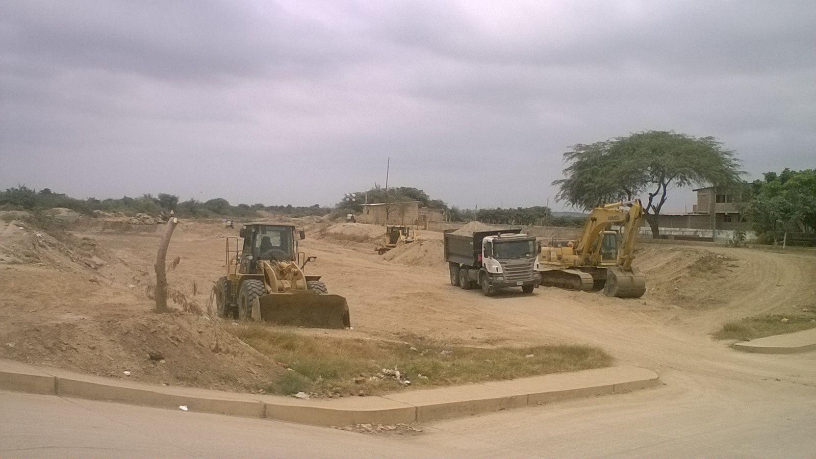Tumbes: Realizan trabajos de prevención en la quebrada de Corrales